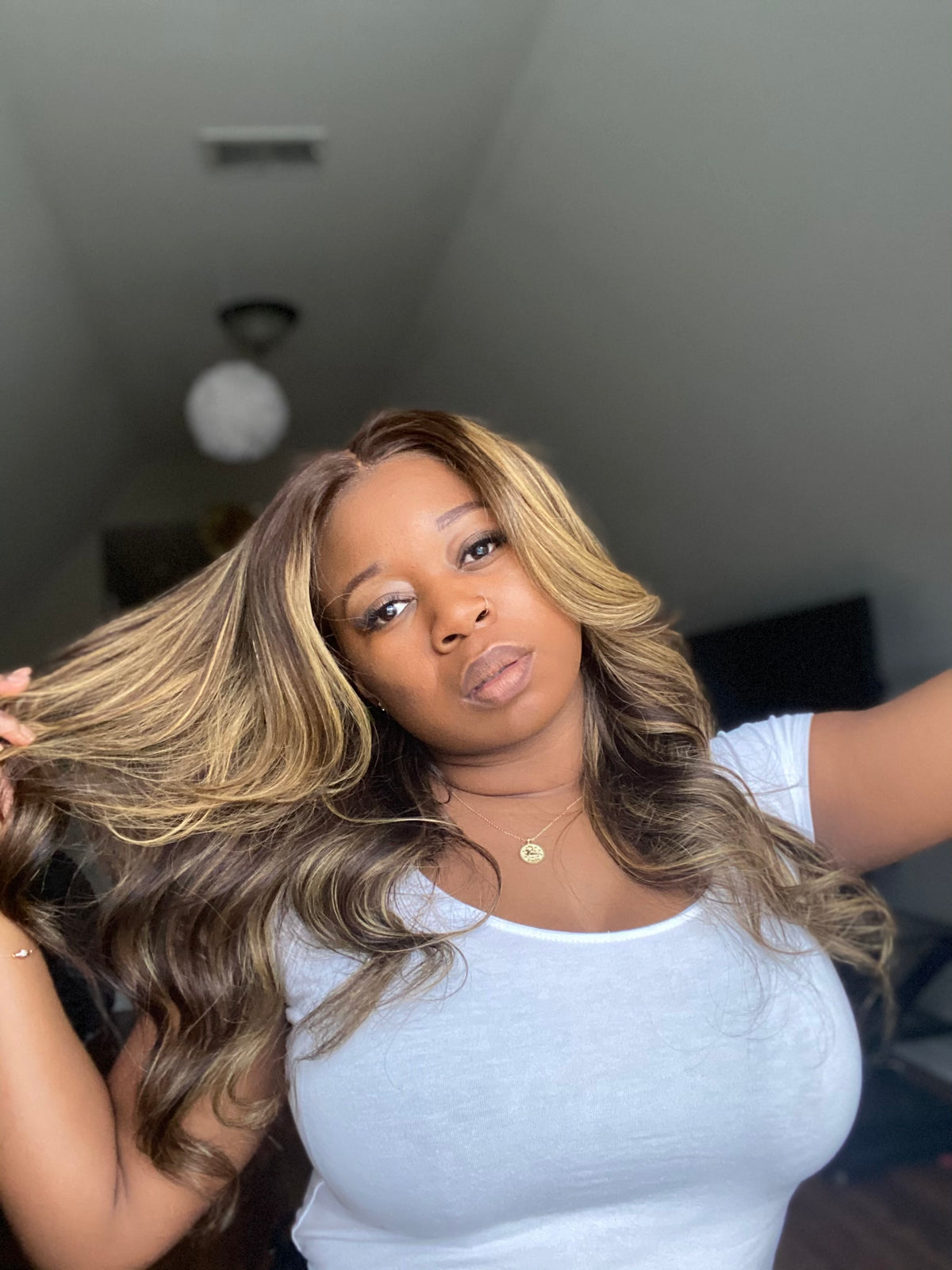 Caramel Frontal Wig - Enhance Your Look with Warmth and Elegance