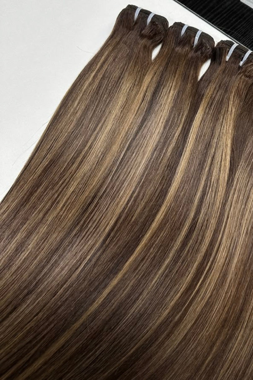 Chestnut Crème Highlighted Hair Bundles